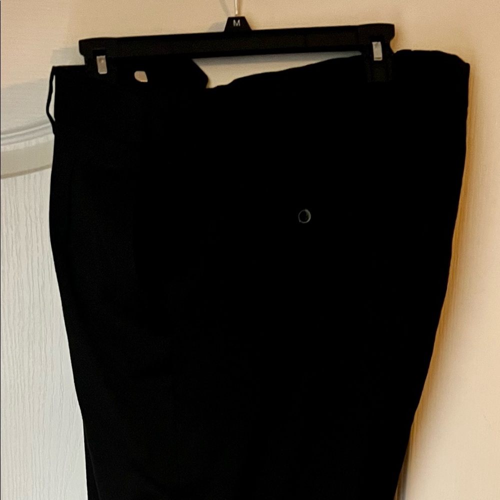 GS mens dress pants 
Black
42 / 32